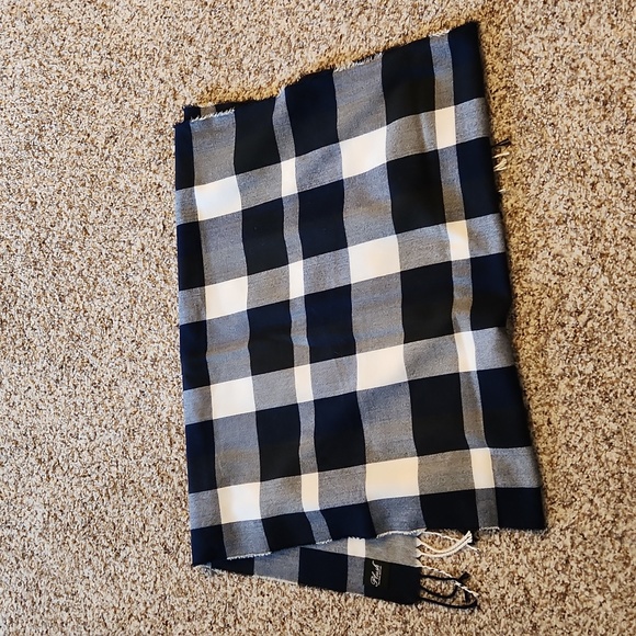 Fabfitfun - Picture 1 of 4